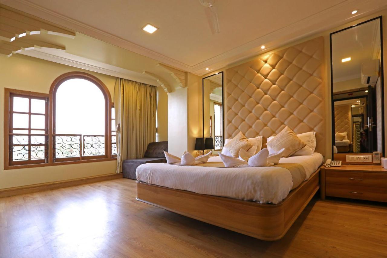 Gulf Hotel Mumbai- The Boutique Hotel Colaba Mumbai Dış mekan fotoğraf