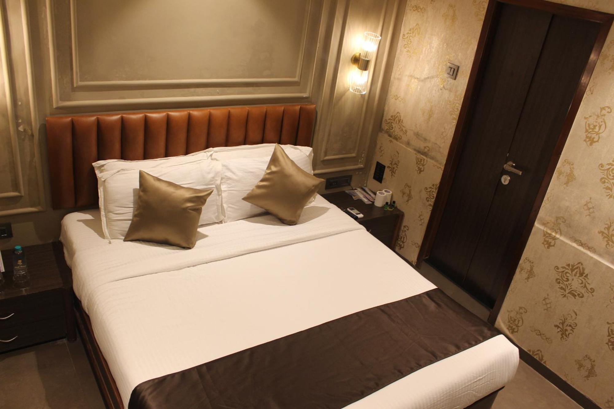Gulf Hotel Mumbai- The Boutique Hotel Colaba Mumbai Dış mekan fotoğraf