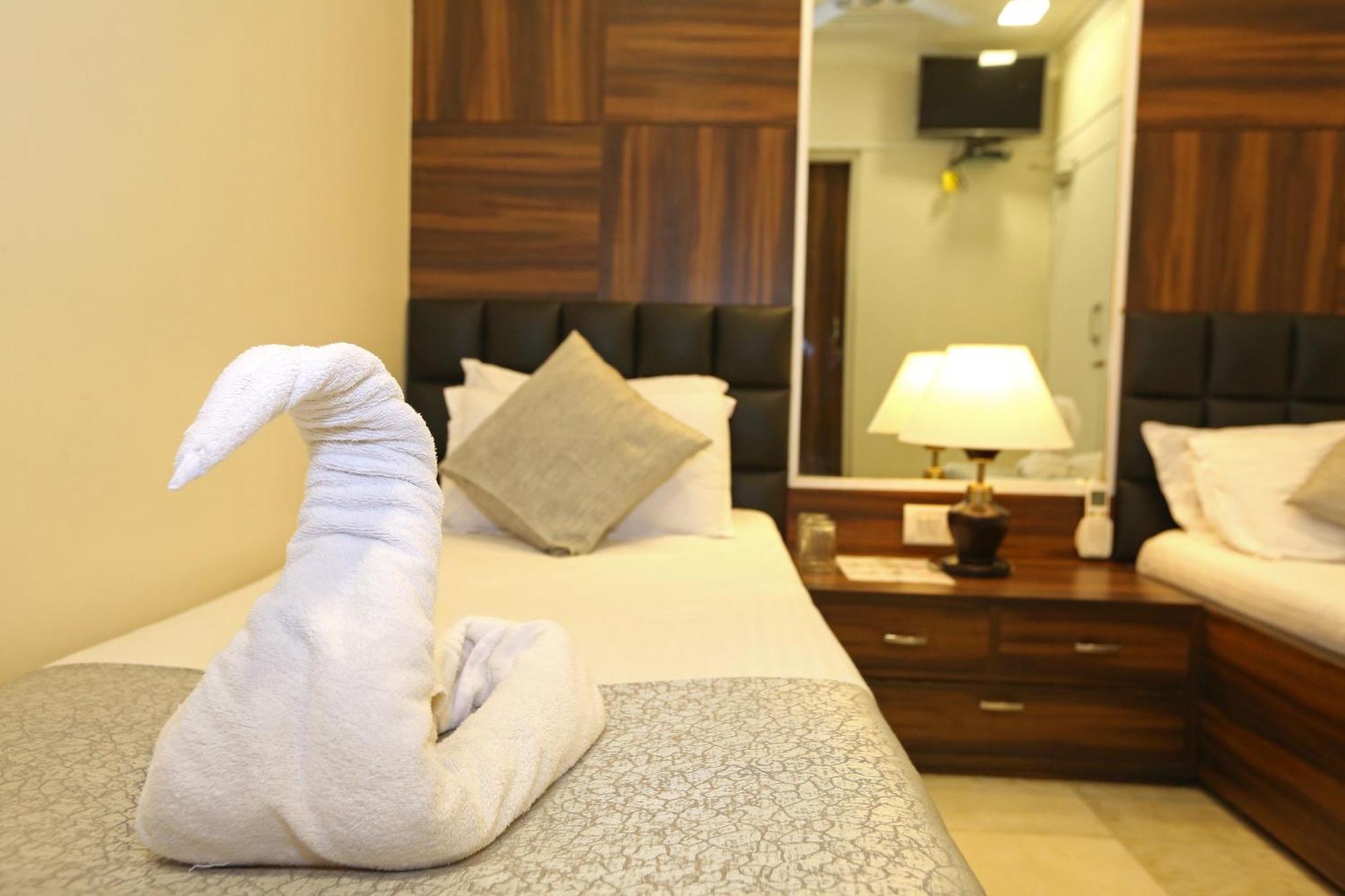 Gulf Hotel Mumbai- The Boutique Hotel Colaba Mumbai Dış mekan fotoğraf