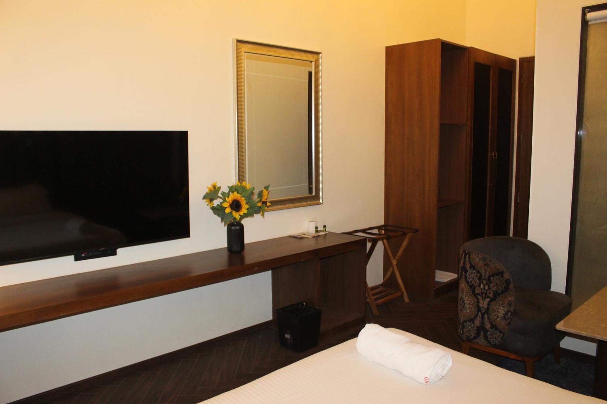 Gulf Hotel Mumbai- The Boutique Hotel Colaba Mumbai Dış mekan fotoğraf
